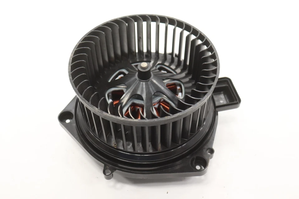 2018 -2024 BMW X3 G01 HVAC A/C FRONT AIR CONDITIONER HEATER BLOWER FAN MOTOR OEM - Image 1 of 4