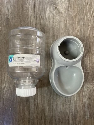 Alimentador de agua por gravedad Whisker City Foto 1 de 2