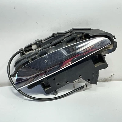 MANIGLIA ESTERNA ANTERIORE DESTRA PER FIAT Croma 2° Serie 735402346 (05>07) - Immagine 1 di 4