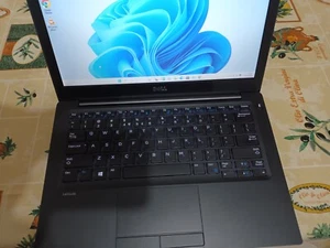 DELL LATITUDE 7390 I7 RAM 8 GB M2 512 GB TASTIERA RETROILLUMINATA BATTERIA NUOVA - Foto 1 di 9