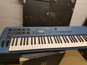 YAMAHA CS 1X SYNTHESIZER - Bild 1 von 2