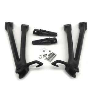 Black Rear Passenger Foot Pegs Bracket Fit For Suzuki GSXR600/GSXR750 2006-2007 - Foto 1 di 7