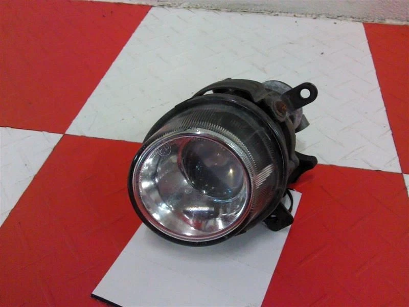 03 04 Hyundai Tiburon Driver Left CORNER PARK LIGHT FOG DRIVING Bumper Mounted - Image 1 of 3