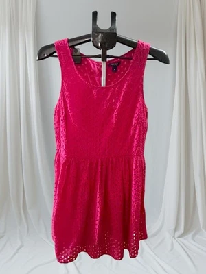 Vestido juvenil con ojales rosa azul marino antiguo talla 10 Foto 1 de 4