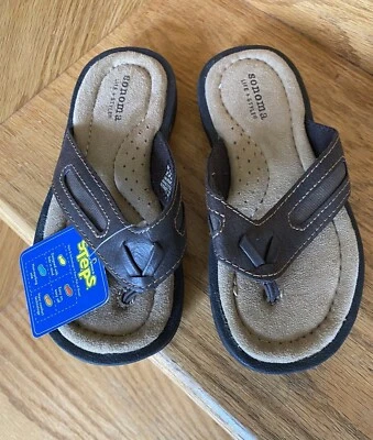 NUEVO Sonoma Niños Talla 12 Marrón Imitación Cuero Chanclas Sandalias Tanga Pescador Nuevo Con Etiquetas Foto 1 de 4