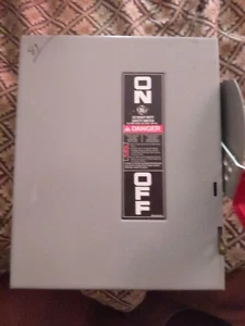 Interruptor de seguridad de alta resistencia GE THN3361 60 amperios - Imagen 1 de 3