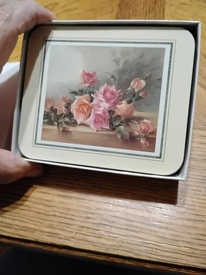 Paquete de 6 posavasos Portmeirion con patrón de rosas nuevos nunca usados  Foto 1 de 4