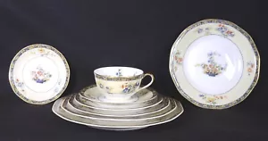 Servizio piatti vintage HAVILAND France MONTREUX bouquet floreale: 8 pezzi posto - Foto 1 di 10