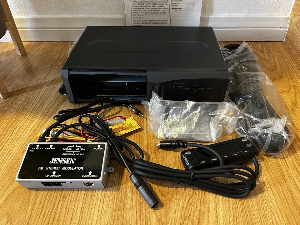 Rare Jensen XCH6RF 6 Disc CD Compact Disc Changer Audio Player NO Cartridge - Image 1 of 4