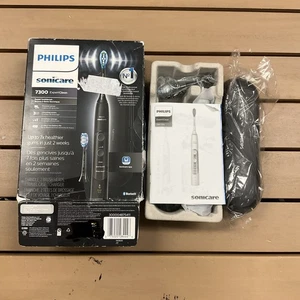 Philips Sonicare 7300 ExpertClean Electric Rechargeable Toothbrush HX9610/17 OB - Picture 1 of 3