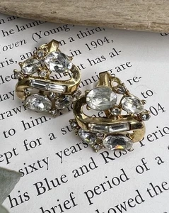 Pendientes de clip de diamantes de imitación transparentes Baguette de colección Pat Pend Alfred Philippe Trifari 💛 - Imagen 1 de 16