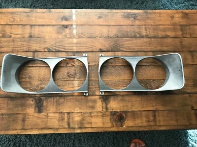 AMC Rebel 1967 bisel de faros derecho e izquierdo Foto 1 de 3