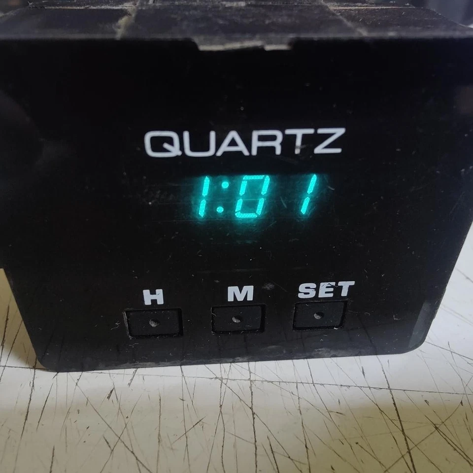 Toyota 4Runner 1984 a 1989 camioneta pickup tablero LED reloj digital probado Foto 1 de 1