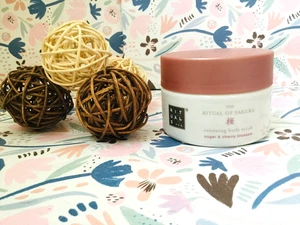RITUALS🌸 The Ritual Of Sakura Renewing Sugar & Cherry Blossom Body Scrub 125g - Picture 1 of 1