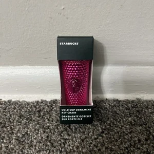 Schlüsselanhänger Starbucks Christmas 2022 Mini Studded Cold Cup PINK SANGRIA Ornament - Bild 1 von 6