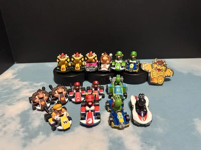 Mattel Hot Wheels Mario Kart 2018 Die Cast Nintendo lot of 15 different Lugi - Image 1 of 4