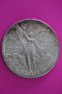 1982 Libertad Mexico 1 OZ Silver Coin Guaranteed Authentic & Genuine 1 Onza 2387 - Image 1 of 3