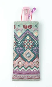 Appletons Fair Isle Spectacle Case Tapestry Kit - Picture 1 of 3