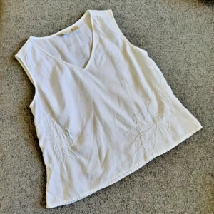 J.Jill Leinen Tanktop Damen klein weiß Blumendetail Basic Freizeit minimalistisch - Bild 1 von 13