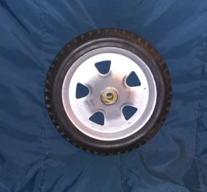 Vintage - Radio Flyer - 5 Spoke - Wagon Wheel -9 3/8" Diameter For 1/2" Shaft - Picture 1 of 2