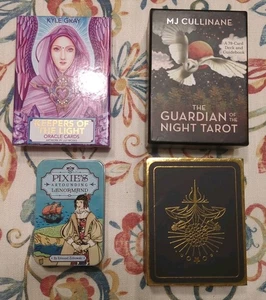 Lote de barajas de cartas del tarot. Botanica, Pixies, Guardian Of The Night & Keepers Of The Li - Imagen 1 de 6