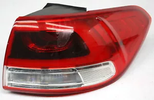OEM Right Passenger Side LED Tail Lamp For KIA Sorento 92402-C6101 - Picture 1 of 2