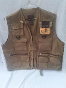 Eagle Claw Deluxe Khaki Brown fishing Vest w/ Lamb’s Wool Fly Storage Size L/XL - Picture 1 of 5