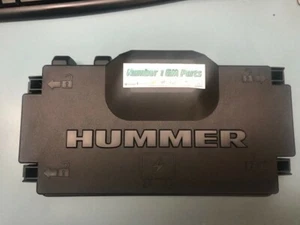 Hummer GM OEM 2006 H3 3.5L-L5 Fuse Relay Box-Upper Cover 15844337 - Picture 1 of 3