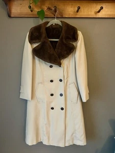 Vintage 70s Smug Tan w/ Brown Faux Fur retro Trench coat Jacket Ranch boho Disco - Picture 1 of 6