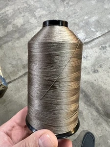 Hilo de nailon tostado cachemir mediano 8 oz hecho en EE. UU. por A&E T30 nailon unido - Imagen 1 de 2