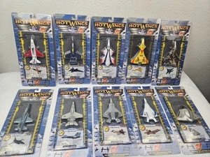 HOT WINGS DIE CAST COLLECTIBLE LOT OF 10 NEW ON CARD STOCK X-112, X-36, X-111, - Picture 1 of 6