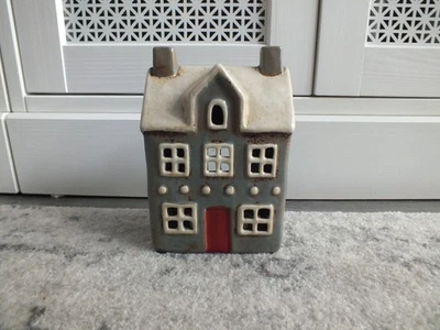 Large Ceramic Tea-Light House Un-Used - Image 1 of 4