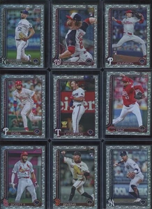 2025 Topps Series 2 Baseball, Topps Logo Foil Inserts, #352 - 695, U-PICK, WB10 - Bild 1 von 38