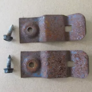 78 79 80 81 82 CHEVROLET CORVETTE C3 TABLERO PANEL ALMOHADILLA CLIPS CON TORNILLOS - Imagen 1 de 2