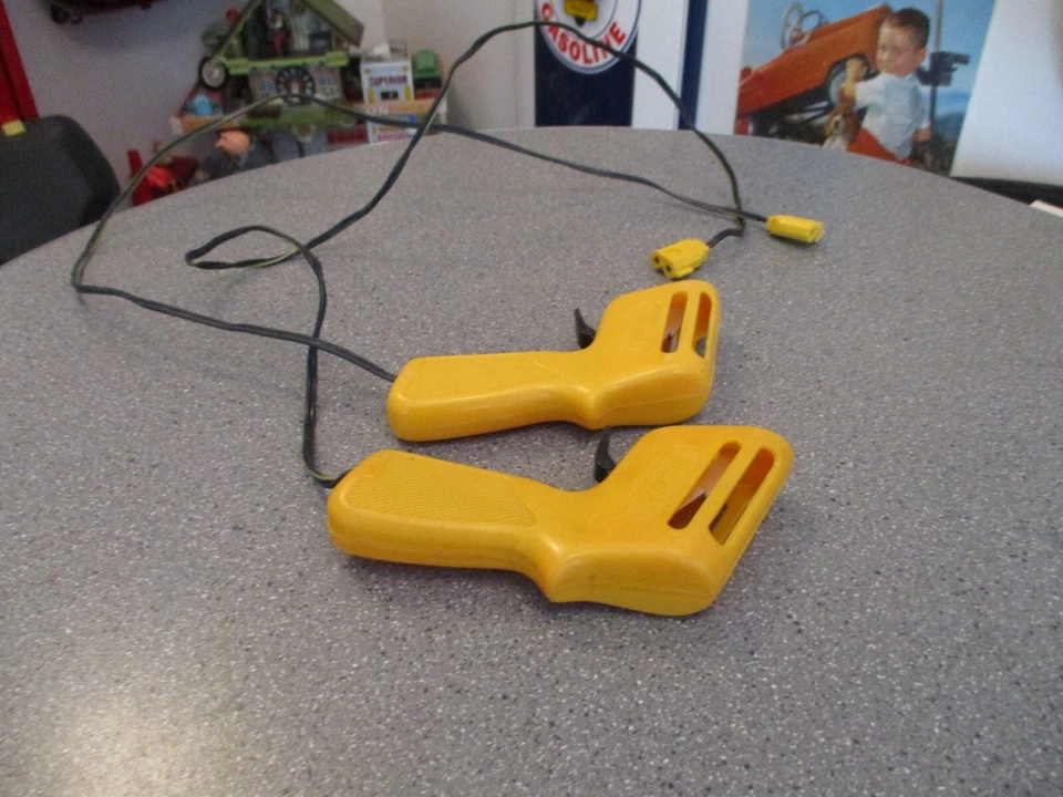 SIOT CAR AURORA AFX REPLACMENT  HAND SPEED CONTROLERS - Image 1 of 3