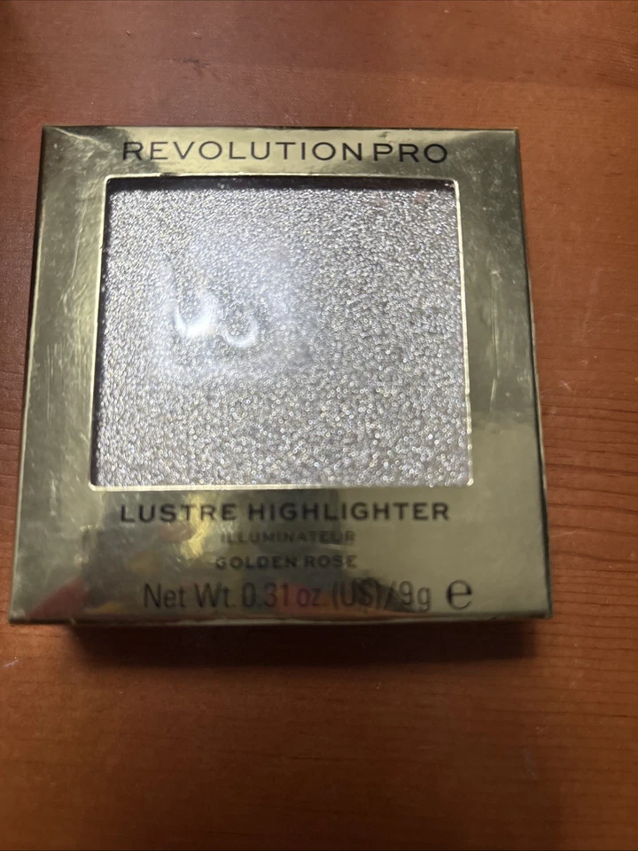 Iluminador Revolution Pro Golden Rose Foto 1 de 1