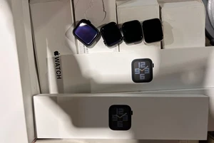 Lot Apple Watch Series SE/7/8/9 40-45 MM - 14 PC - Photo 1 sur 3