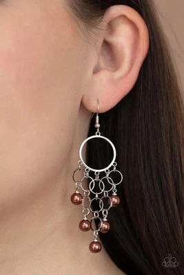 Paparazzi ~ Pendientes Marrones Cuando la Vida Te Da Perlas ~ 🔥NUEVO LANZAMIENTO 2021🔥 Foto 1 de 2