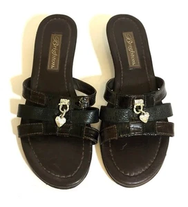 Sandalias BRIGHTON de cuero marrón con estampado de cocodrilo corazón plateado con estrás Lucky 6M - Imagen 1 de 9