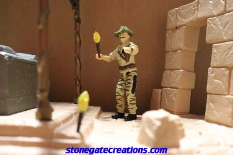 1982 Kenner Raiders of the Lost Ark Well of Souls Reproduction Torch Pair Cover