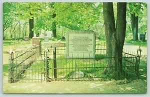 Petersburg Illinois~Cemetery~Grave of Ann Rutledge~Postcard - Picture 1 of 2