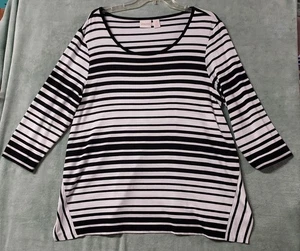 Chico's Size 2 Black & White Striped  Rayon Blend Scoop Neck 3/4 Sleeve Top - Picture 1 of 9