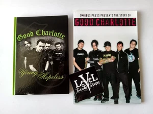 Lot Good Charlotte : TY&TH Journal, The Story of GC Book, + autocollant niveau 27 - Photo 1/18