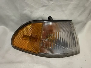 HONDA CIVIC 93 94 95 CORNER LIGHT PASSENGER OEM stanley # 0413968R - Picture 1 of 7