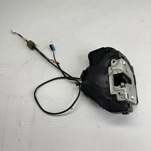 Actuador de cierre de cerradura de puerta trasera izquierda Mercedes W203 C350 2001-2007 2037300335 OEM - Imagen 1 de 9