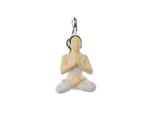Yoga Donna Posizione Del Loto Pendente Miniblings Buddhismo Meditazione Ceramica - Picture 1 of 4