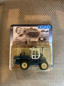 Tractor Kinze 640 Twin Diesel Big Blue 1/64 - nuevo en paquete - Imagen 1 de 6
