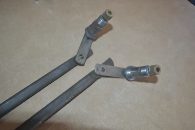 Rambler Rebel Ambassador Nash 1959 OE limpiaparabrisas pivotes nuevo en stock Trico par emparejado Foto 1 de 4