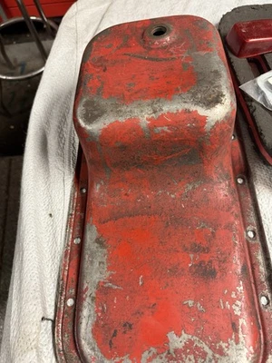 Panela de óleo Volvo B20 - Imagem 1 de 2