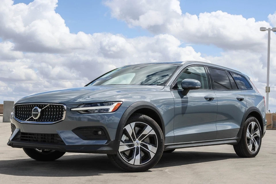 Pintura de retoque para vehículos Volvo con código de pintura 728, gris trueno. 1 oz. talla. Foto 1 de 4